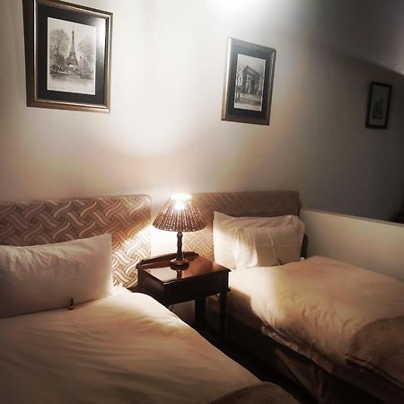 Thatchings Bed And Breakfast Nottingham Road Luaran gambar